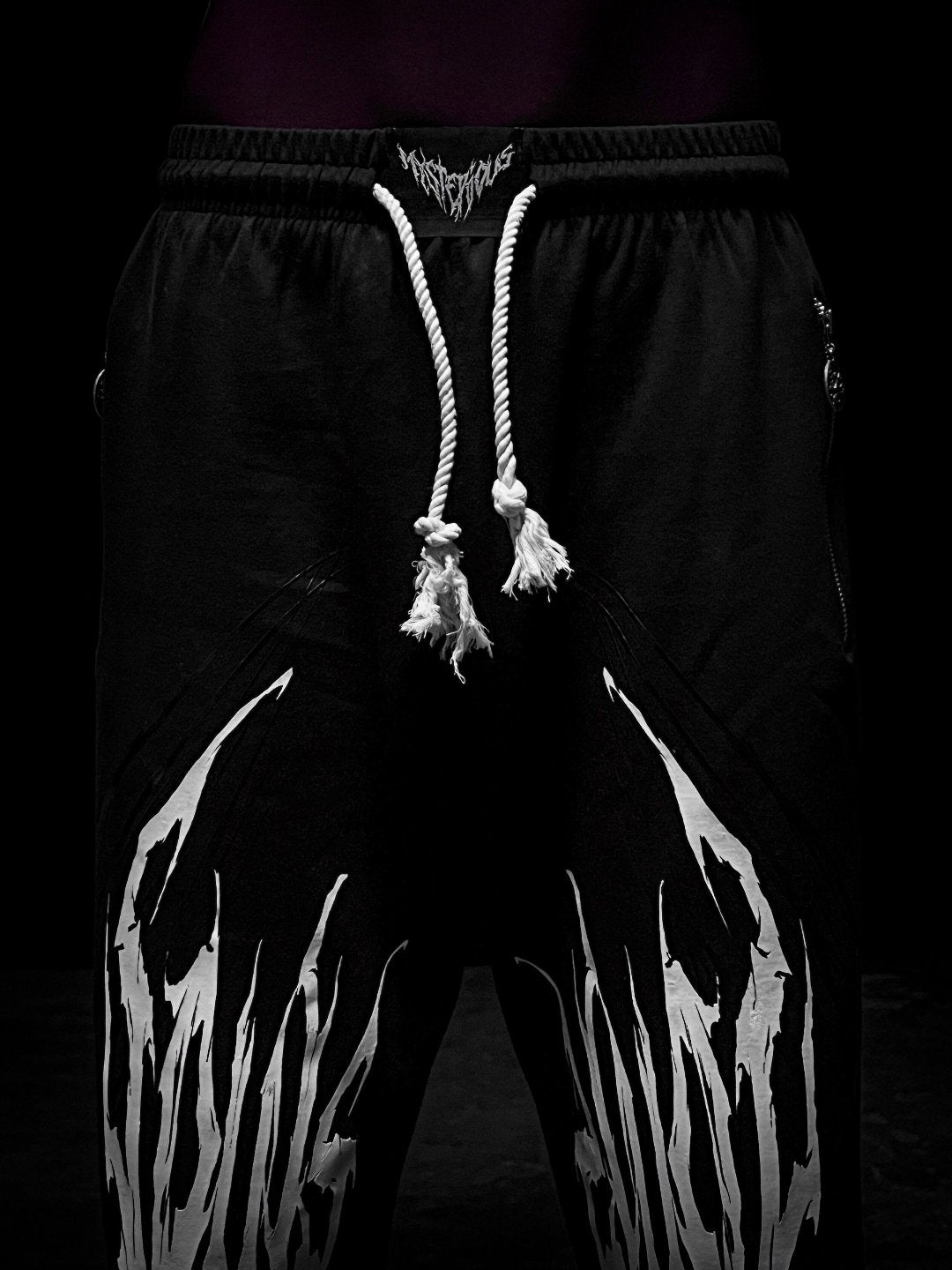 DARK AURA OVERSIZED TROUSER