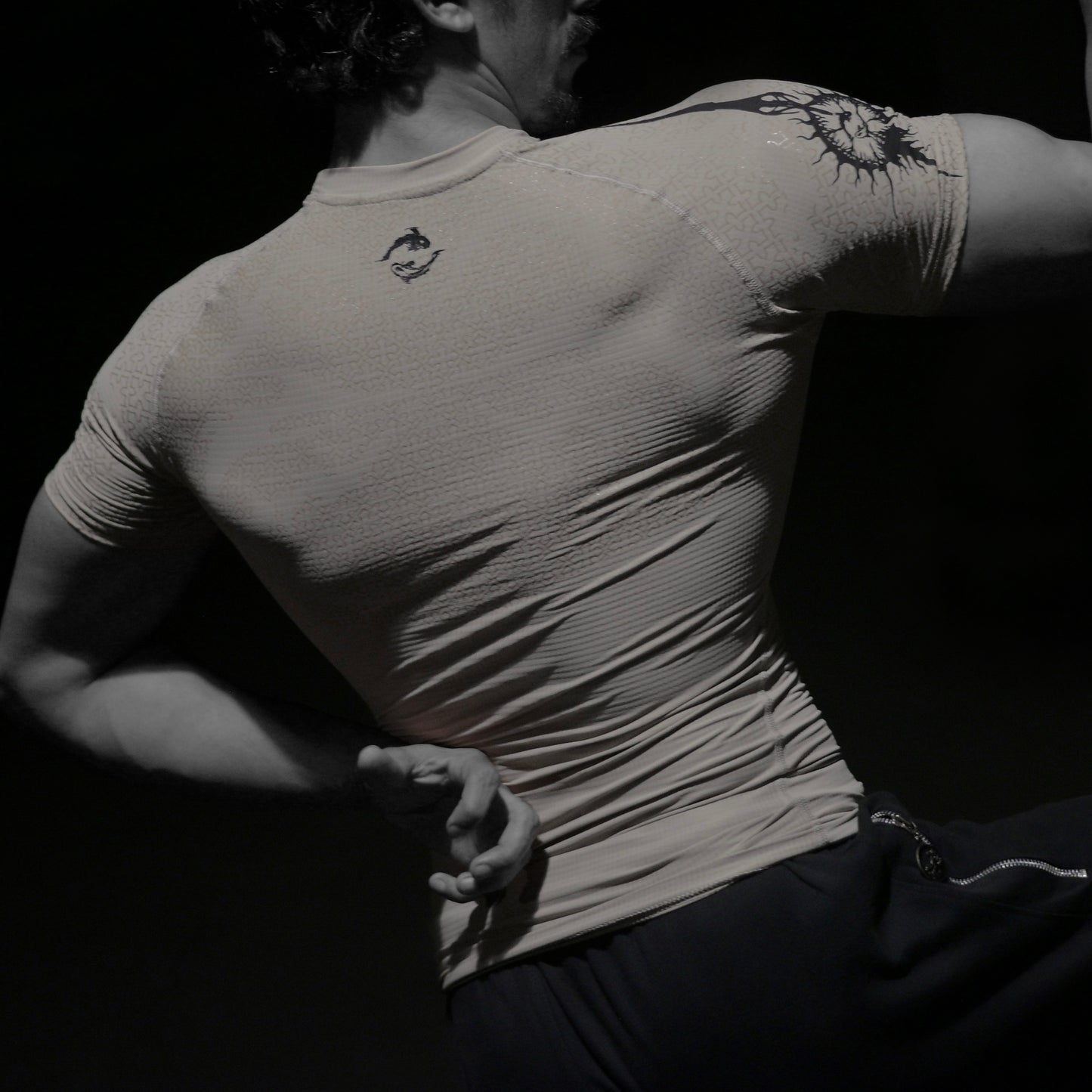 THE NOX - Crocodile-Tech™ Compression Shirt
