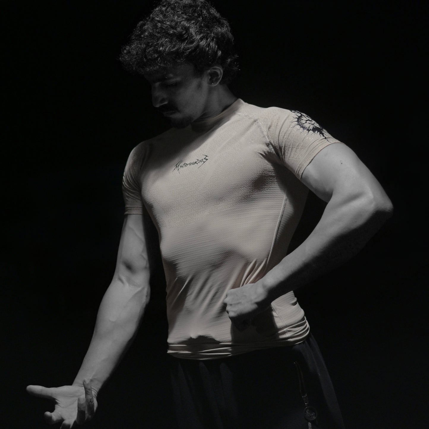 THE NOX - Crocodile-Tech™ Compression Shirt