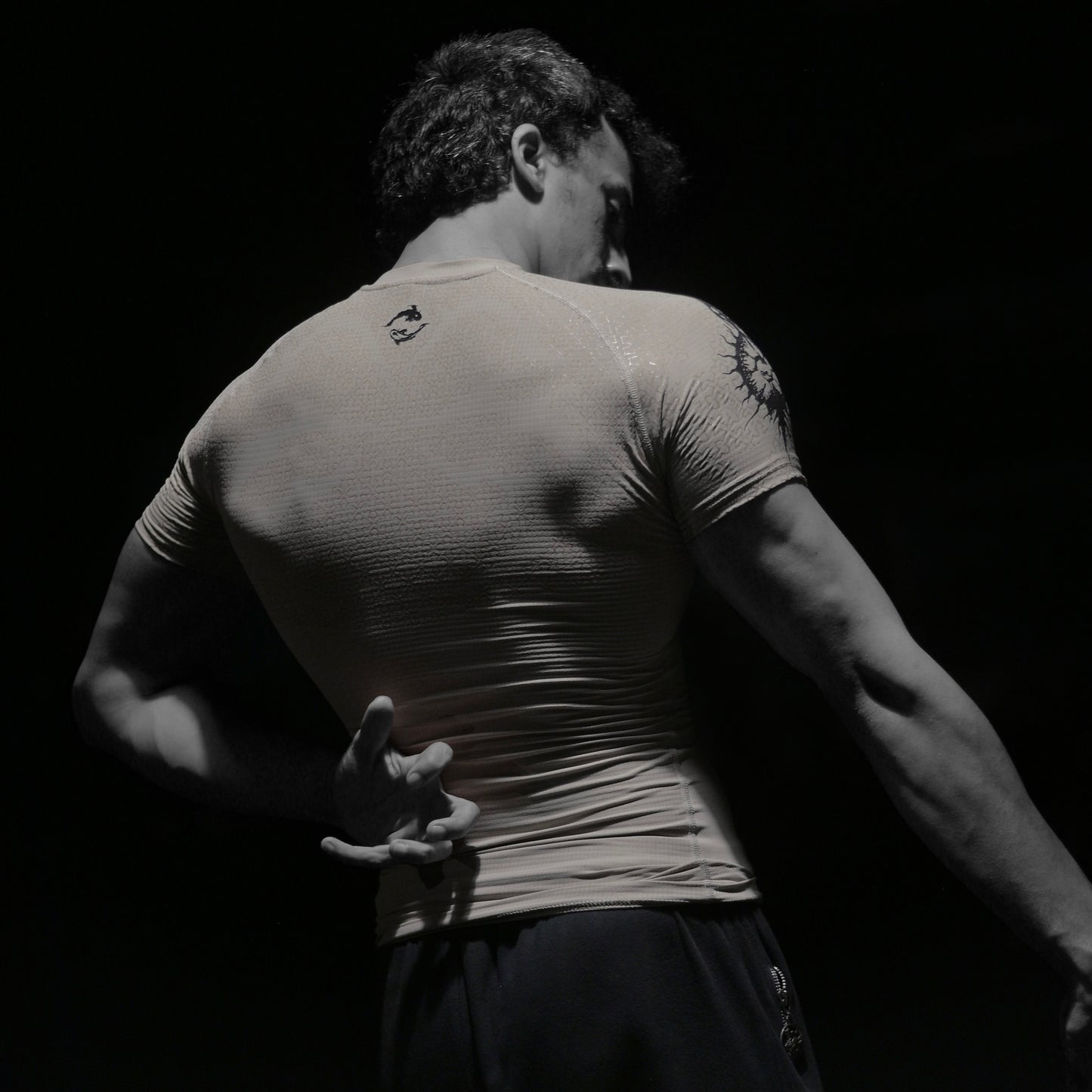THE NOX - Crocodile-Tech™ Compression Shirt